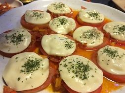 tomatoes with cheese
