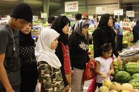 people in farmer's market