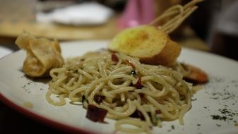 spaghetti is a traditional Italian dish