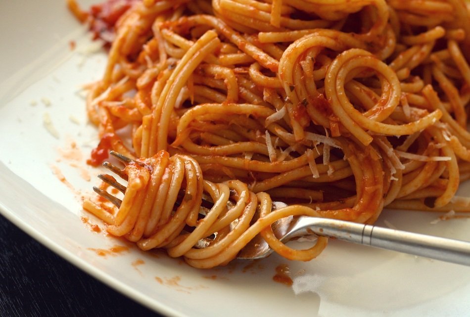 Pasta Spaghetti on folk