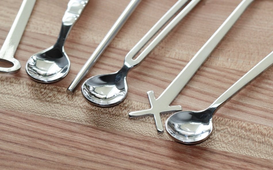 Silver teaspoons