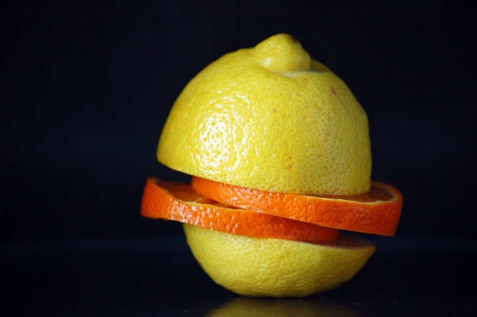 lemon and orange on the black background