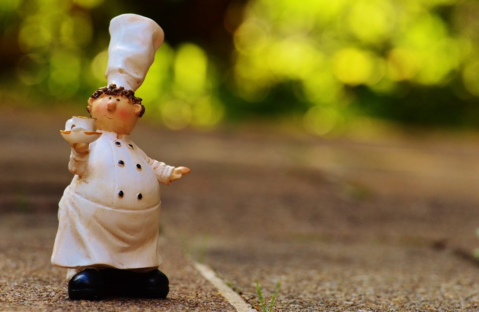 Cooking ceramic Figures