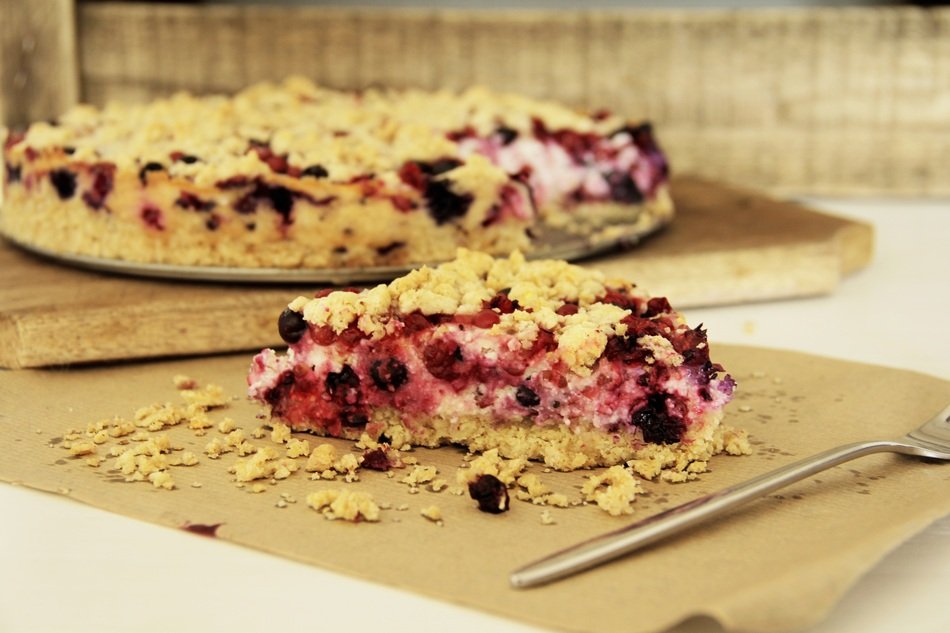 pie with currant