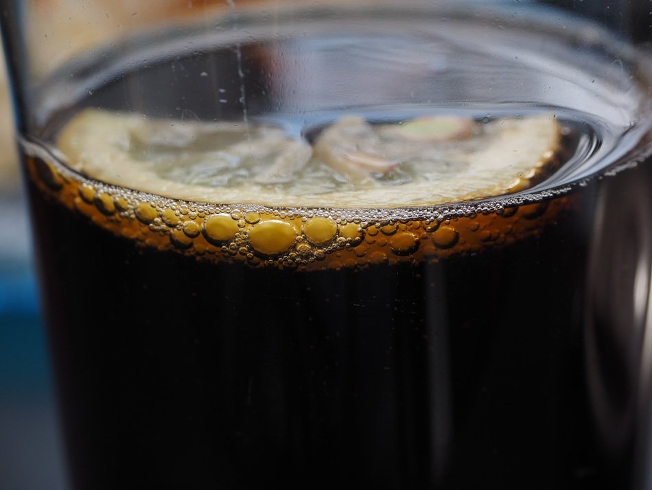 'Coca-Cola'with the lemon