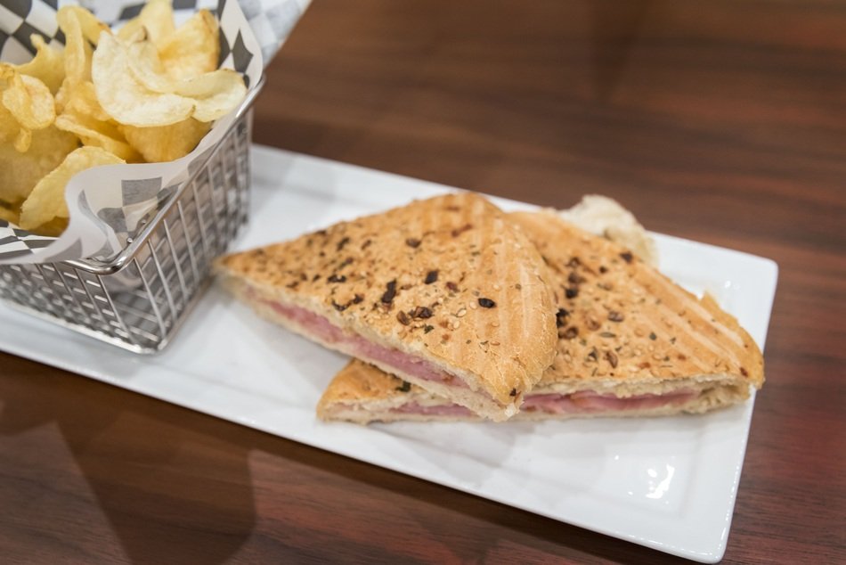 italian panini and chips