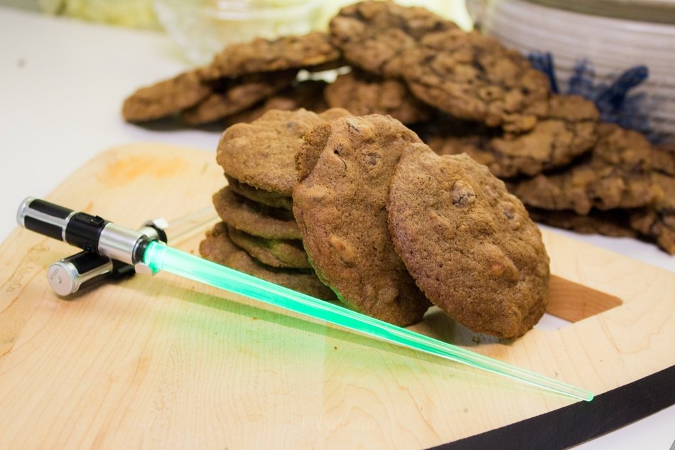 Cookies and Star Wars Light
