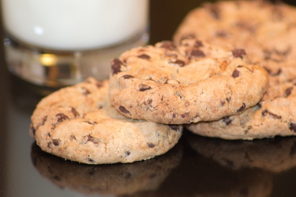 cookies with chocolate chips