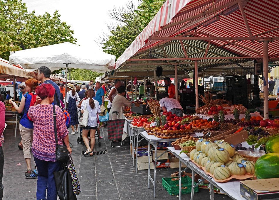 vegetable market in the south of France