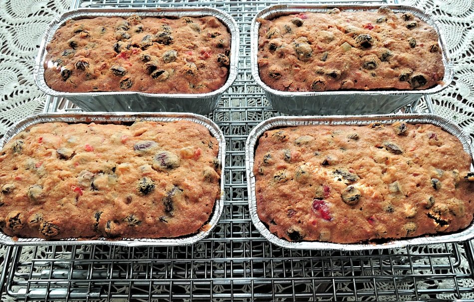 Light Christmas Cake