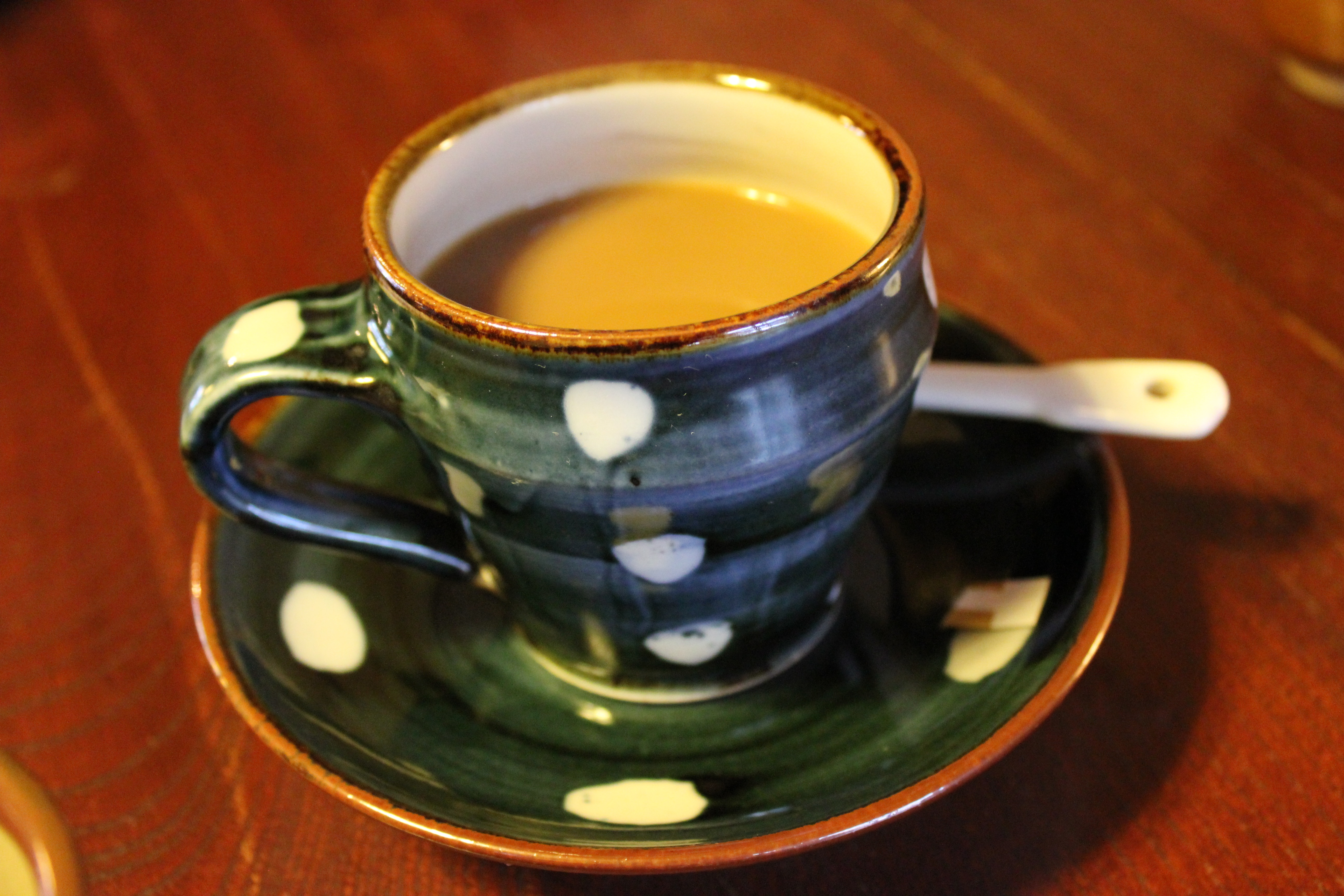 13 чашек чая. Кружка чай. Чашка чая и кофе. Чай в кружке. Чашка для кофе по-турецки.