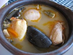 Chilean cuisine, seafood, paila marina