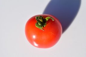 tomato is a healthy vegetable