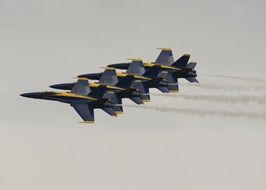 blue angels demonstrating maneuvers