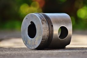 piston is an auto part