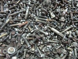 a bunch of metal bolts