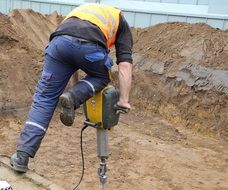 Construction work with machine