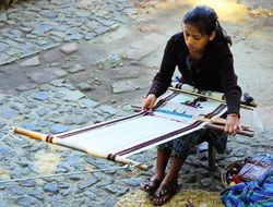 woman weaver in guatemala