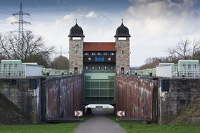 Henrichenburg boat lift