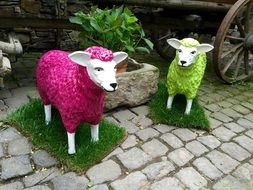 figures of sheep as a work of art