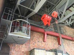 red crane with hook