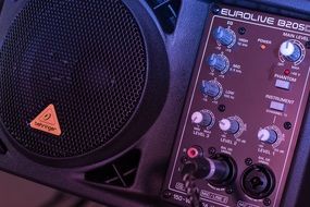Monitor music Box