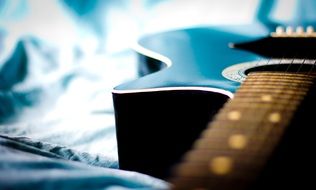 blue Guitar, soft focus