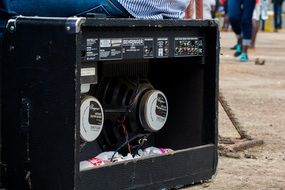 Retro Music Speaker, back view
