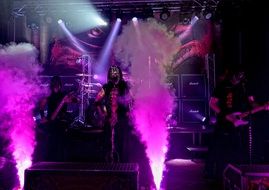 lights and smoke on the concert