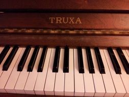 Piano truxa, Keys