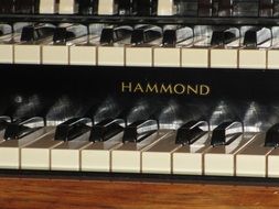 keyboard instrument Hammond