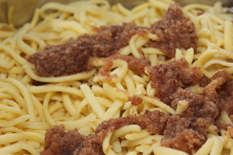 spÃ¤tzle, pasta made with fresh eggs, hot meal