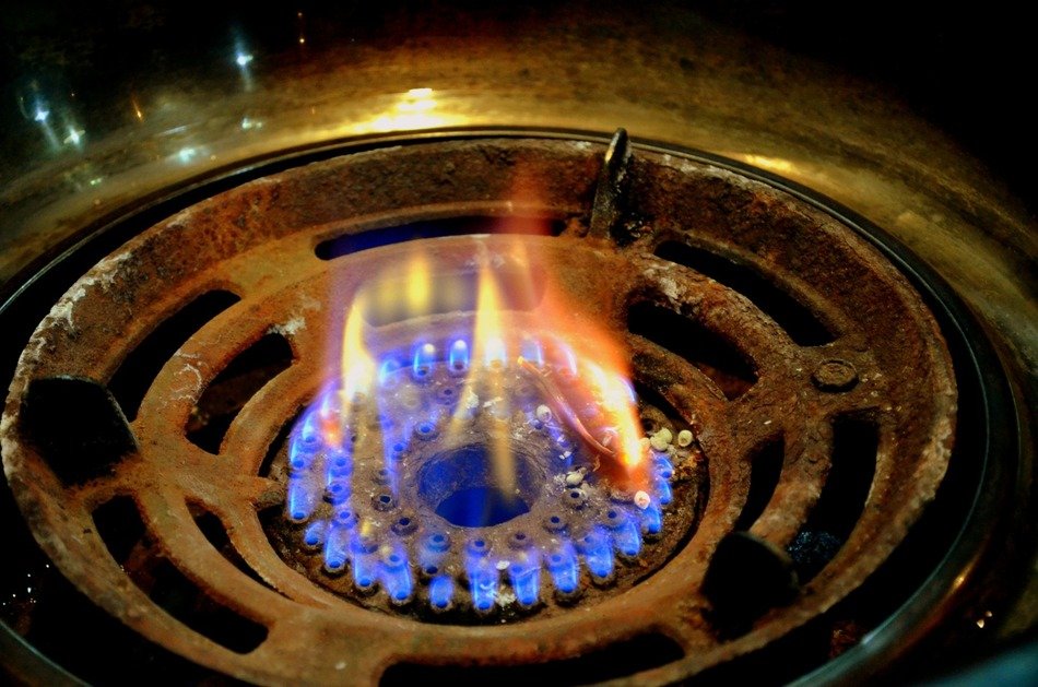 Gas flame on the cooker