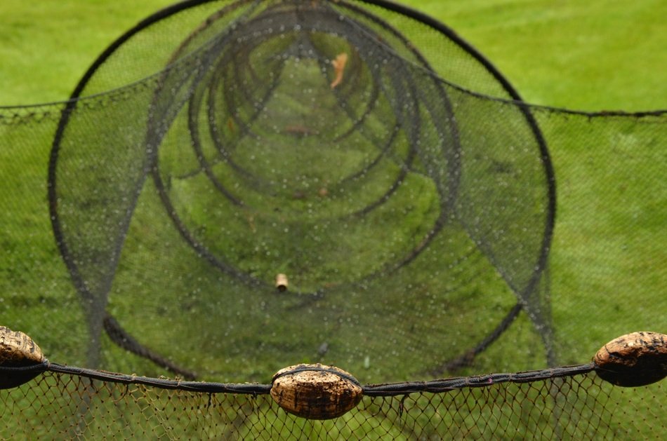 Metal long fishnet for the fishing free image download