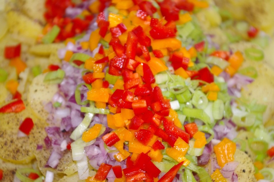 potato with vegetables and salt and pepper