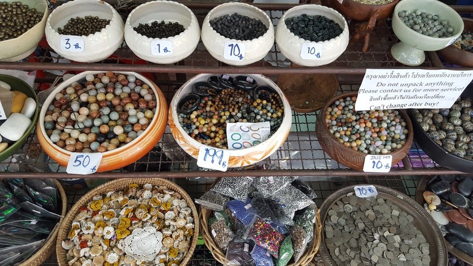 beads for crafts in bowls