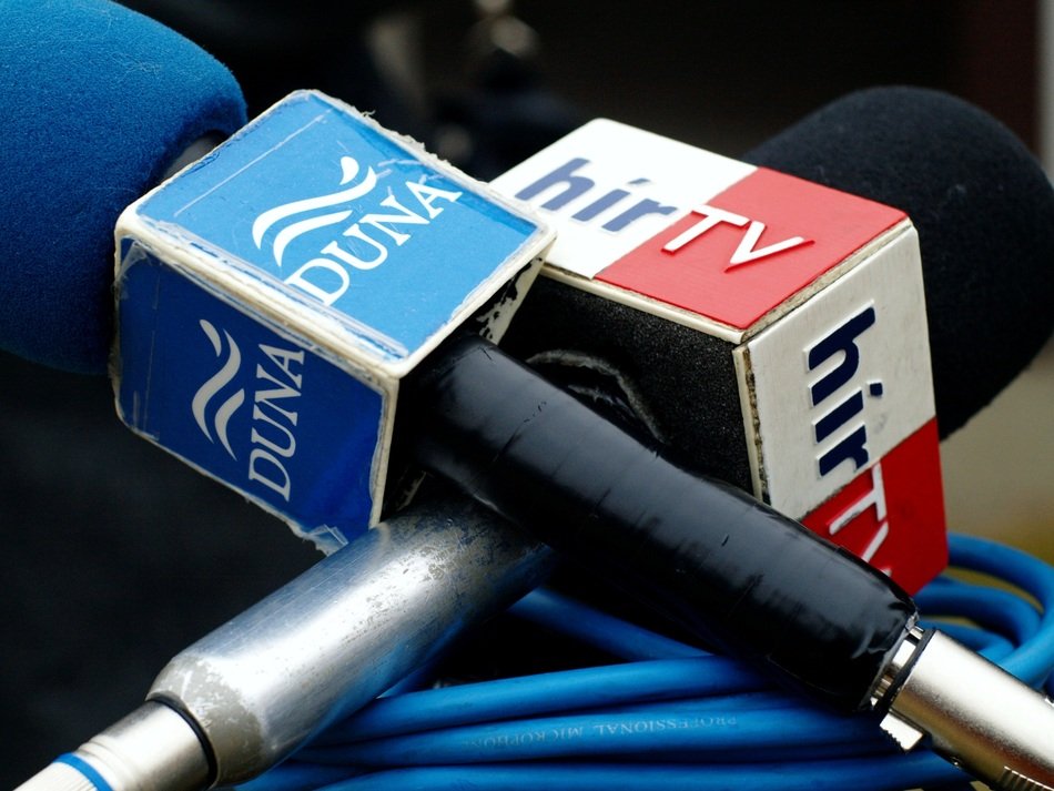 various microphones for recording