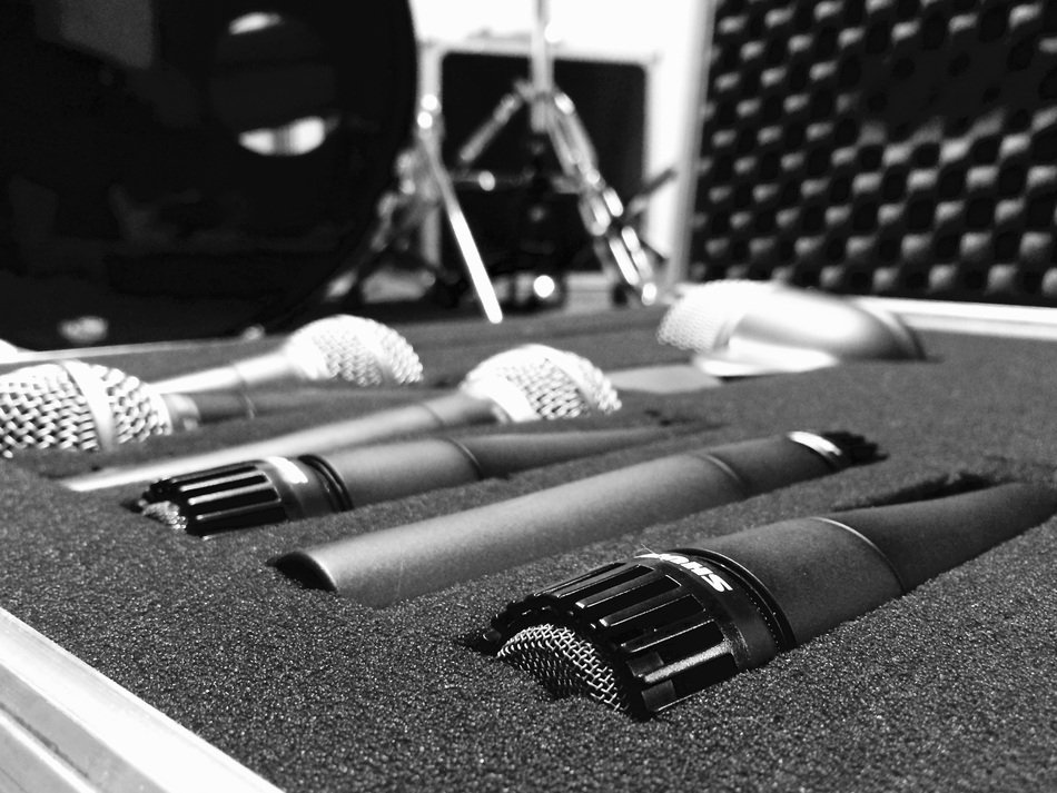 microphones are folded into the case