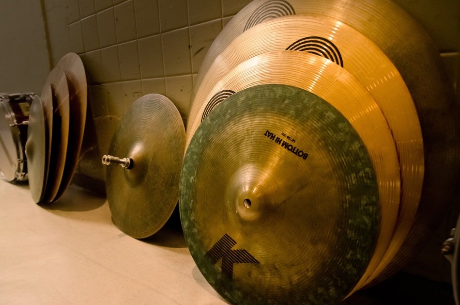 drum plates near the wall