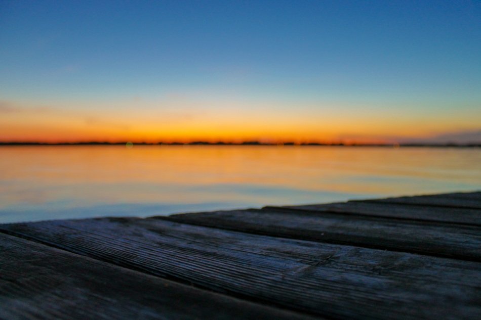 unusually beautiful Horizon