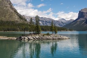 Lake Minnewanka, romantic summer scene