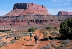 bicycling in canyonlands national park