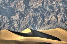 behind the sandy dungoy mountains