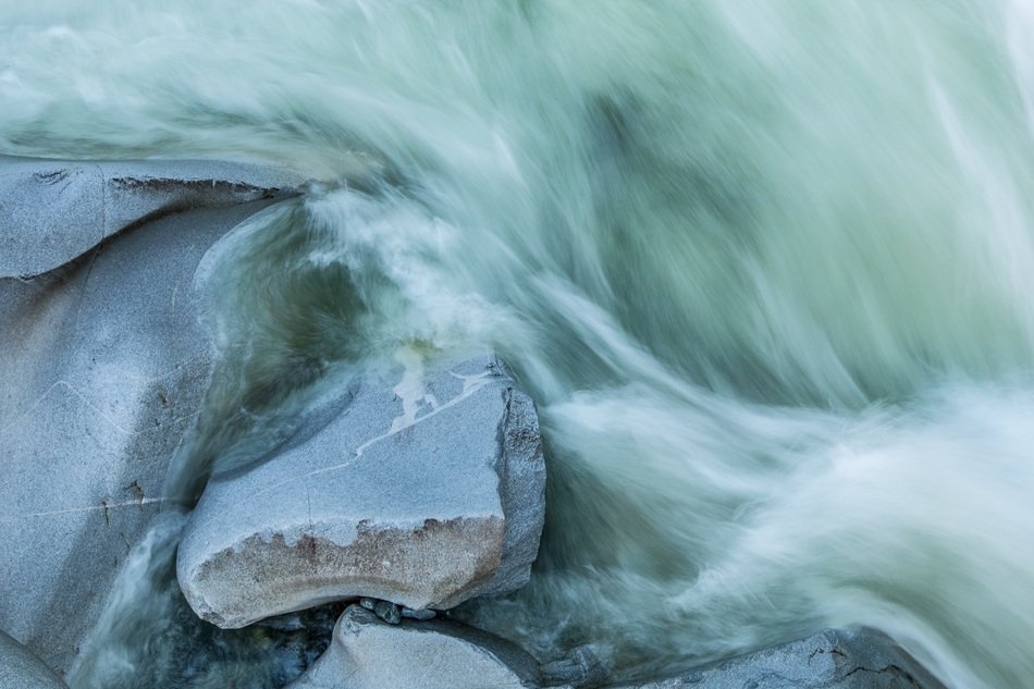 water movement on the rock