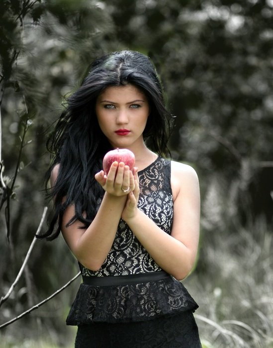 Girl dressed up in Snow white's stepmother