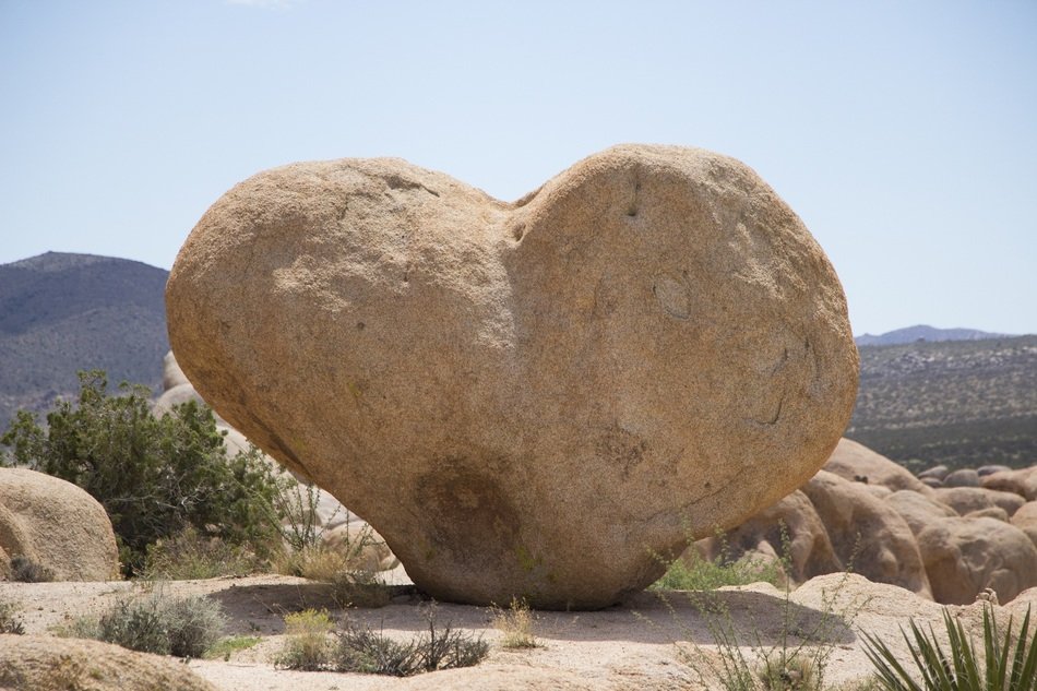 desert stone heart