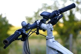 closeup photo of Bike for mountain biking
