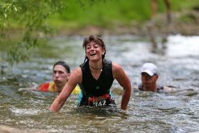 happy Mudrunners in water