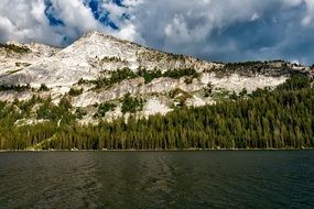 lake in the yosemite national park