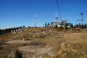 cableway to the gigantic mountain